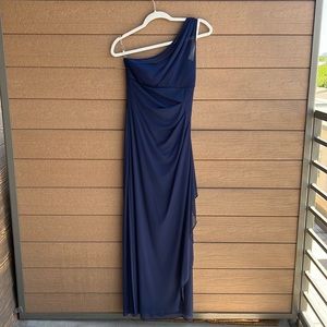 David’s Bridal | Navy One Shoulder Mesh Long Bridesmaids Dress | Size 2
